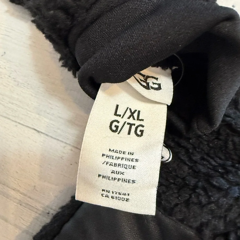 UGGfluff Mitten‎ With Logo Tape black womens L/XL